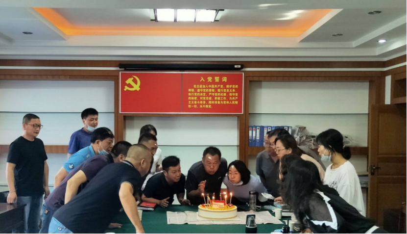 【庆“七一”】勇立潮头 奋勇搏击——中职分院党支部开展庆祝中国共产党成立99周年暨“党旗映天山、育人担使命”主题党日活动