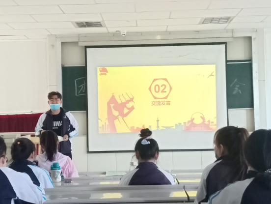 【学院新闻】分校区团总支开展“学习习近平总书记五四寄语精神座谈会”