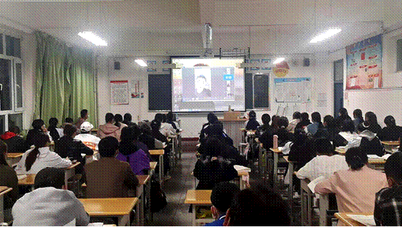 【优秀毕业生交流会】与优秀生交流 树职业小目标