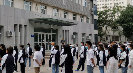 【学院新闻】防灾减灾宣传周系列活动 ——分校区组织开展疫情防控