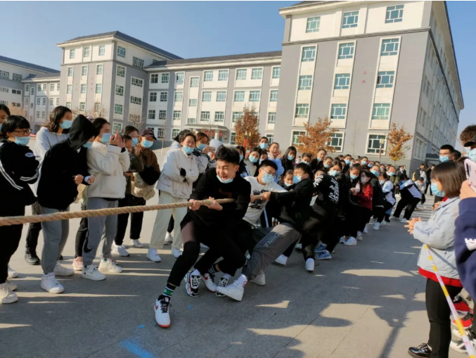 【学生活动】护理分院举办拔河比赛