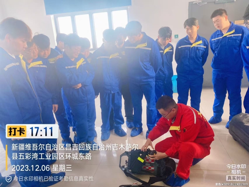 专业学生在准东新特能源有限公司工作岗位2.jpg