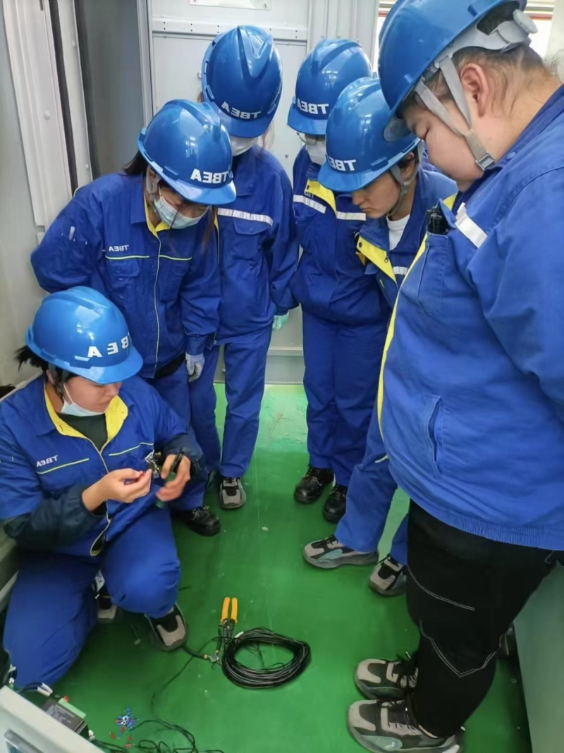 专业学生在特变电工有限公司工作岗位2.jpg